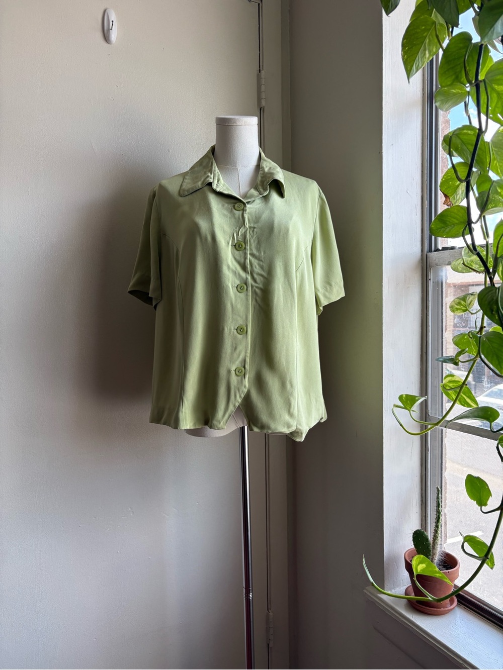 style & co green short sleeve button front shirt
